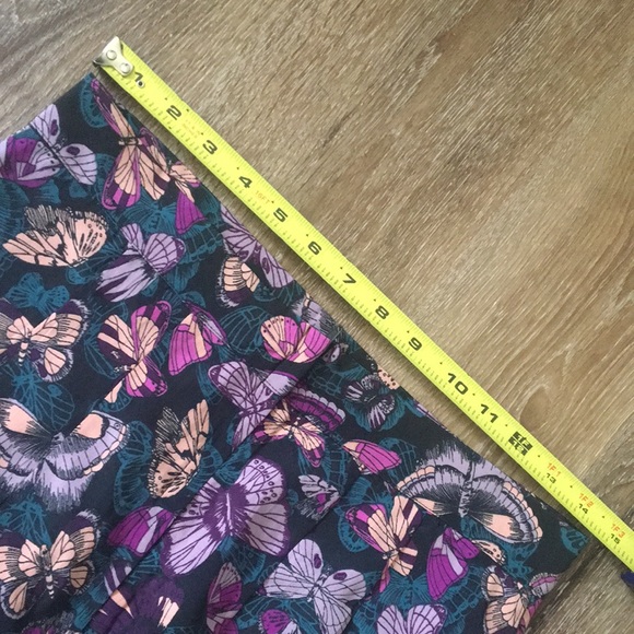 Ruffle butterfly skirt, H&M sz8 - Picture 4 of 6